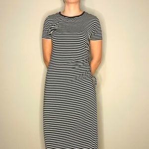 Gap midi dress (black and white striped)